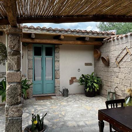 בית הארחה אוריסטאנו 	Graziosa Stanza Campidanese Su Terzu מראה חיצוני תמונה