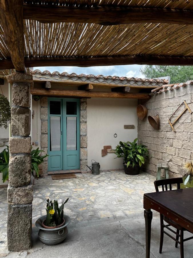 בית הארחה אוריסטאנו 	Graziosa Stanza Campidanese Su Terzu מראה חיצוני תמונה
